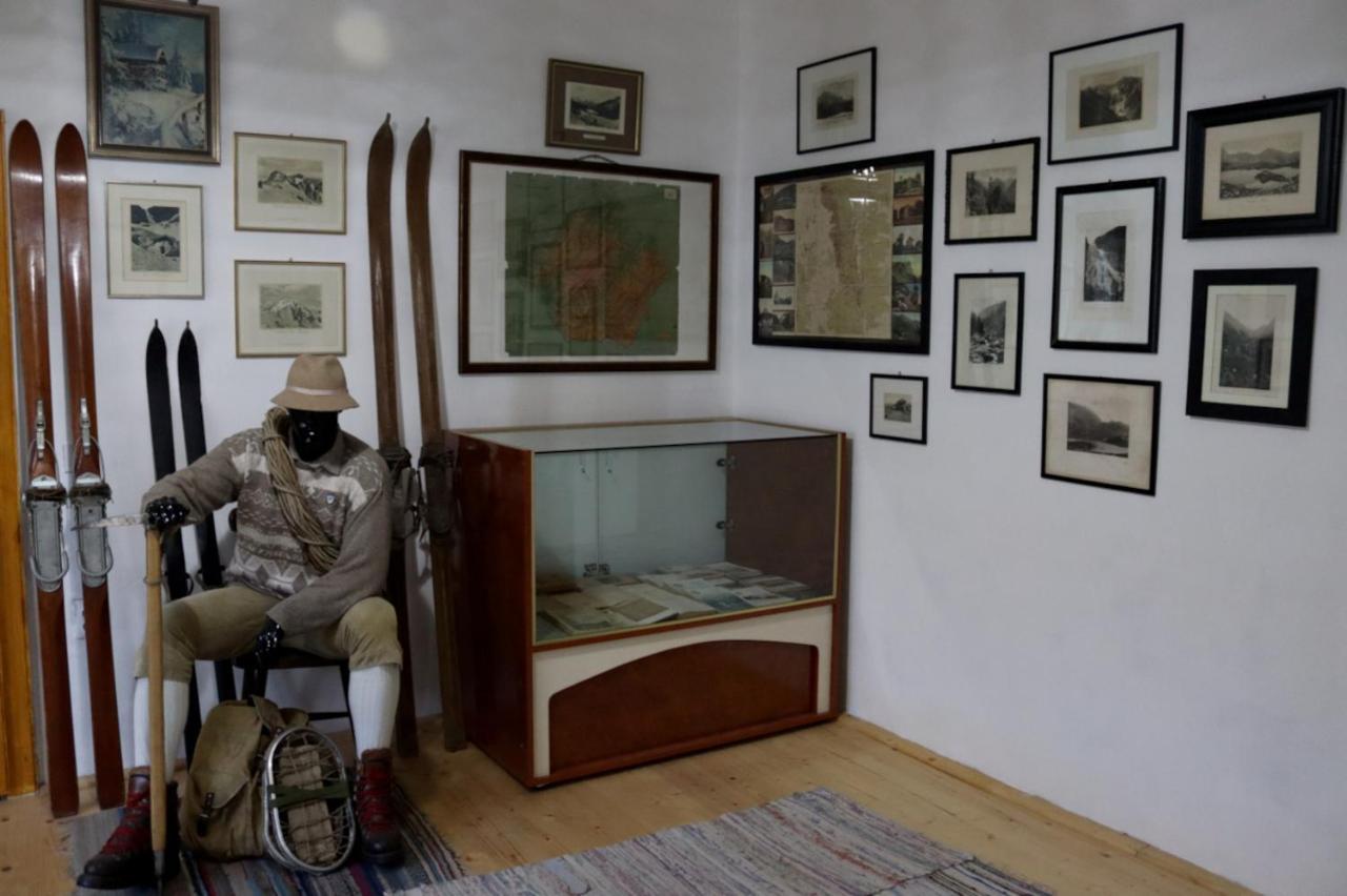 Galeria Turismului Montan Konuk evi Cîrţişoara Dış mekan fotoğraf